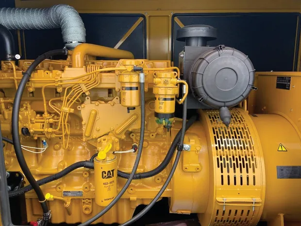 Open frame Caterpillar generating set with radiator and control panel